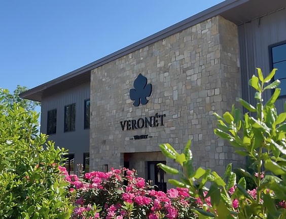 Veronét Vineyards & Winery Wedding Venue